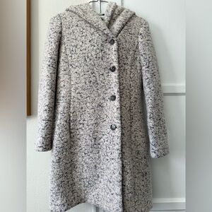Cole Haan Signature Bouclé Coat Women’s Size 6 Neutral Button Front Winter